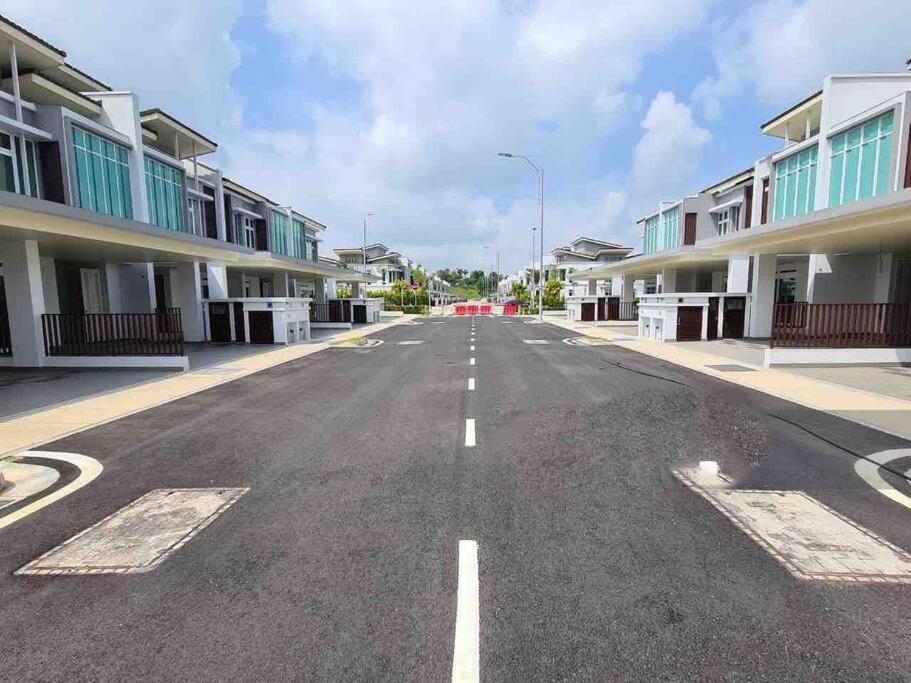 Luxury 2-Storey Terrace House Near Ioi City Mall Putrajaya Exteriér fotografie